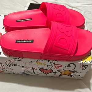 Dolce and gabbana slides